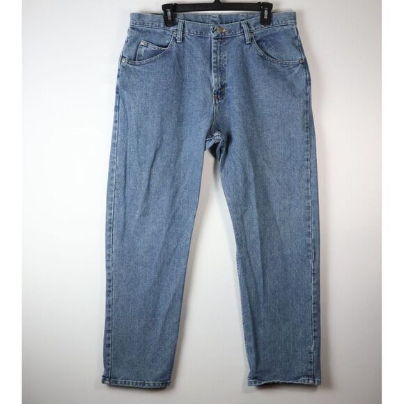 Wrangler Relaxed‎ Jeans Mens 36X30 Blue Straight Medium Wash Denim Pants - Picture 1 of 9